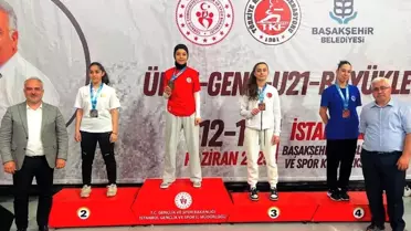 Hümeyra Eraslan'dan Altın Madalya