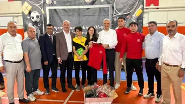 Kütahya'nın ilçelerinde 42 okula spor malzemesi desteği