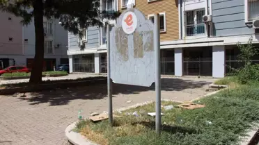 Yanmış Park Çöplüğe Döndü, Mahalle Sakinleri Yardım İstedi