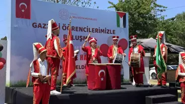 Gazzeli Öğrenciler İstanbul'da Eğlendi