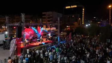 Aydın Yaz Konserleri Kuşadası'nda Coşkuyla Devam Ediyor