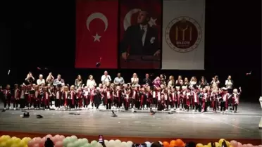 Bilecik'te Minik Öğrencilerin Mezuniyet Coşkusu