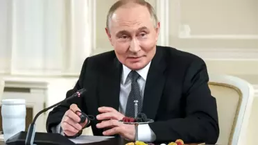 Putin: '(Hamaney'in öldürülmesi) Böyle bir olasılığı tartışmak bile istemiyorum'