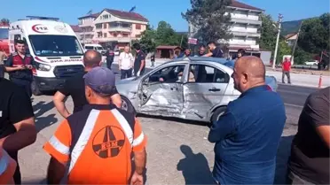 Zonguldak'ta Trafik Kazasında 4 Yaralı