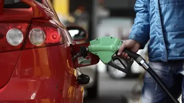  Akaryakıta bu gece Cumhuriyet tarihinin en büyük zammı geliyor