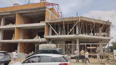 Başakşehir'de İnşaat Çöktü: 1 İşçi Yaralı