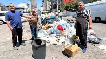 İzmir'de Çalışanlar Maaşlarını Alamayınca Sokaklar Çöple Doldurdu