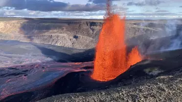 Hawaii'de Kilauea Yanardağı lav püskürtmeye devam ediyor