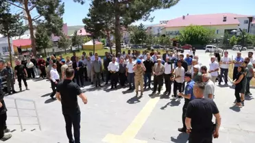 Kaymakam Ayyıldız Varto'dan Duygusal Uğurlama ile Ayrıldı