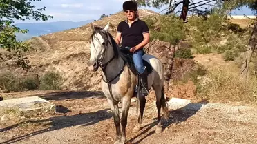 Atlı Kaymakam Vatandaşlarla Buluşuyor