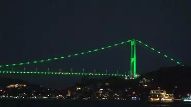 FSM Köprüsü Skolyoz İçin Yeşil Işıkta