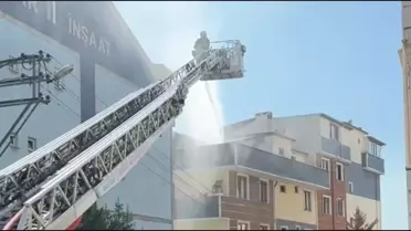 Gebze'de Apartman Çatısında Yangın