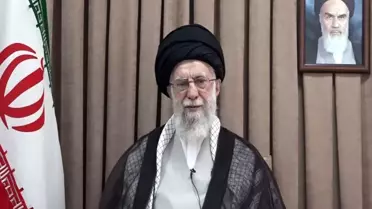 İran Katar'daki ABD üssüne saldırdı, Hamaney'in o sözleri yeniden gündem oldu