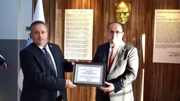 Şenkaya Kaymakamı Abdullah Kurt’a Veda Programı Düzenlendi