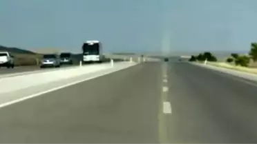 Ters Yönden Giden Kamyonet Yürekleri Ağıza Getirdi