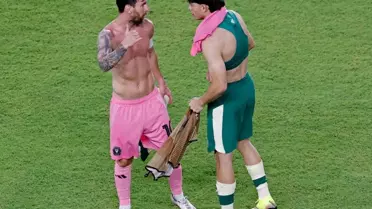 7 dakikada neler oldu neler! Messi'nin takımı PSG ile eşleşti
