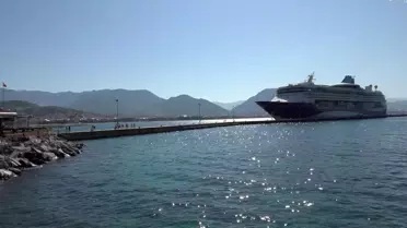 Marella Discovery 2 Alanya'ya Demir Attı