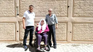 Isparta'da Engelli Vatandaşa Akülü Tekerlekli Sandalye Yardımı