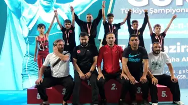 Bilecik Minik Güreşçiler Şampiyonada Başarı Elde Etti