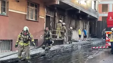 Bağcılar'da Yangın: İnşaat Alanı 3 Katlı Bina ile Yandı