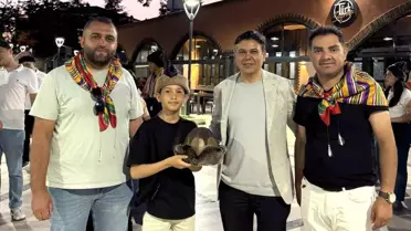 Gençler Bilecik'te Tarihi Yerleri Keşfetti
