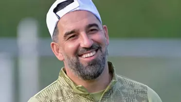 Arda Turan'dan İrfan Can Kahveci'ye kanca