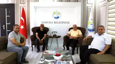 Muhtarlar, Başkan Öztürk'e Teşekkür Ziyareti Gerçekleştirdi