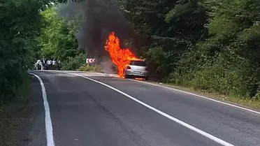 Ordu'da Motor Yangını, Otomobil Küle Döndü