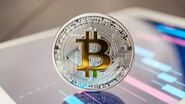 Yapay zeka şirketi yasal kazançlarını Bitcoin alımında kullanacak