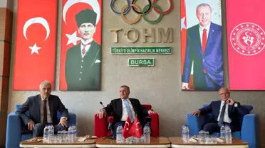 Bursa'da Gençlik ve Spor Merkezi Açıldı