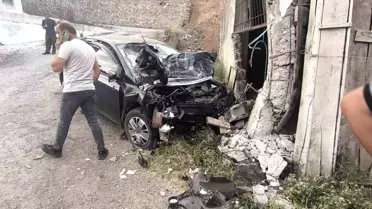 Bitlis'te Trafik Kazası: 2 Ölü, 2 Yaralı
