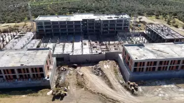 Edremit'te Yeni Hastane İnşaatı Hızla Devam Ediyor