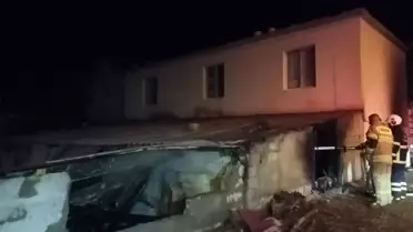 Gölbaşı'nda Ahır Yangını Panik Yarattı