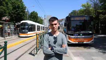 Eskişehirli Öğrencinin İlginç Toplu Taşıma Hobisi
