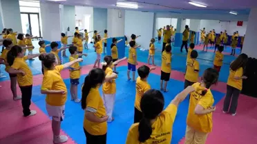 Başiskele'de Ücretsiz Yaz Spor Okulları Açıldı