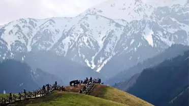 Xinjiang'da Yeni Turistik Otoyollar