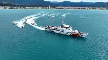 Edremit'te Kabotaj Bayramı tekne korteji ile kutlandı