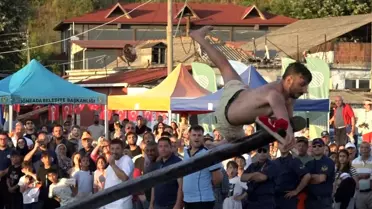 Kırklareli'nde Kabotaj Bayramı coşkusu: Yağlı direk yarışı nefes kesti
