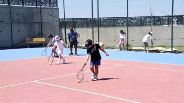 Kuşadası Tenis Kulübü'nde Çocuklar İçin Eğitim Başladı