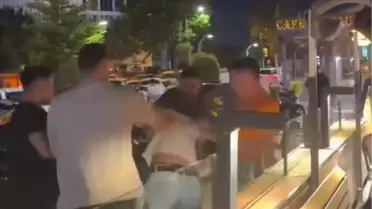 İki grup birbirine girdi, cadde boks ringine döndü