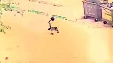 İnegöl'de Scooter Kullanan Çocuğa Araç Çarptı