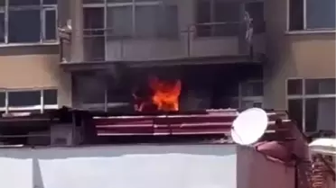 Aksaray'da Apartman Yangını