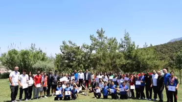 Yunusemre Belediyespor'un Başarılı Sporcularına Kutlama