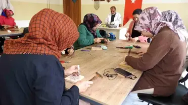 Şahinbey'de Kadınlardan Sedef Kakma Sanatına İlgi
