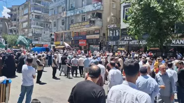 Diyarbakır'da Leman Dergisi Protesto Edildi