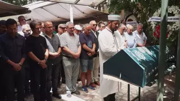 Düşen uçakta hayatını kaybeden pilot son yolculuğuna uğurlandı, oğlu fenalaştı