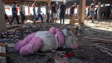 Gazze'de İsrail Bombardımanında 80 Filistinli Öldü