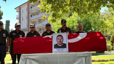 İzmir'deki yangında şehit olan orman personelinin cenazesi törenle memleketine uğurlandı
