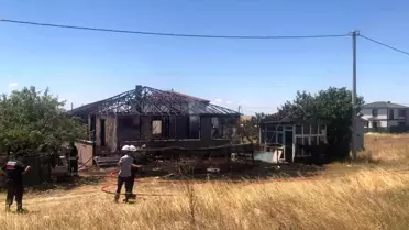Kapaklı'da Ev Yandı