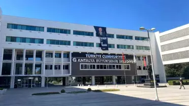 Antalya'da Rüşvet Soruşturmasında Gözaltılar